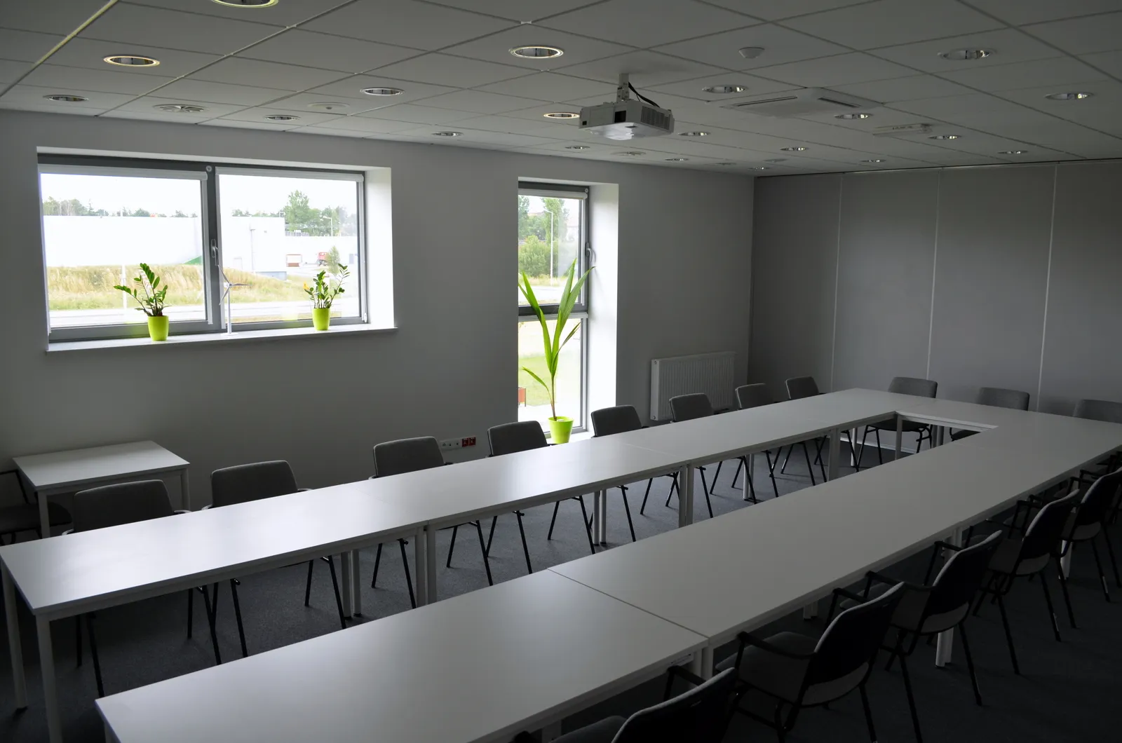 Businessroom2
