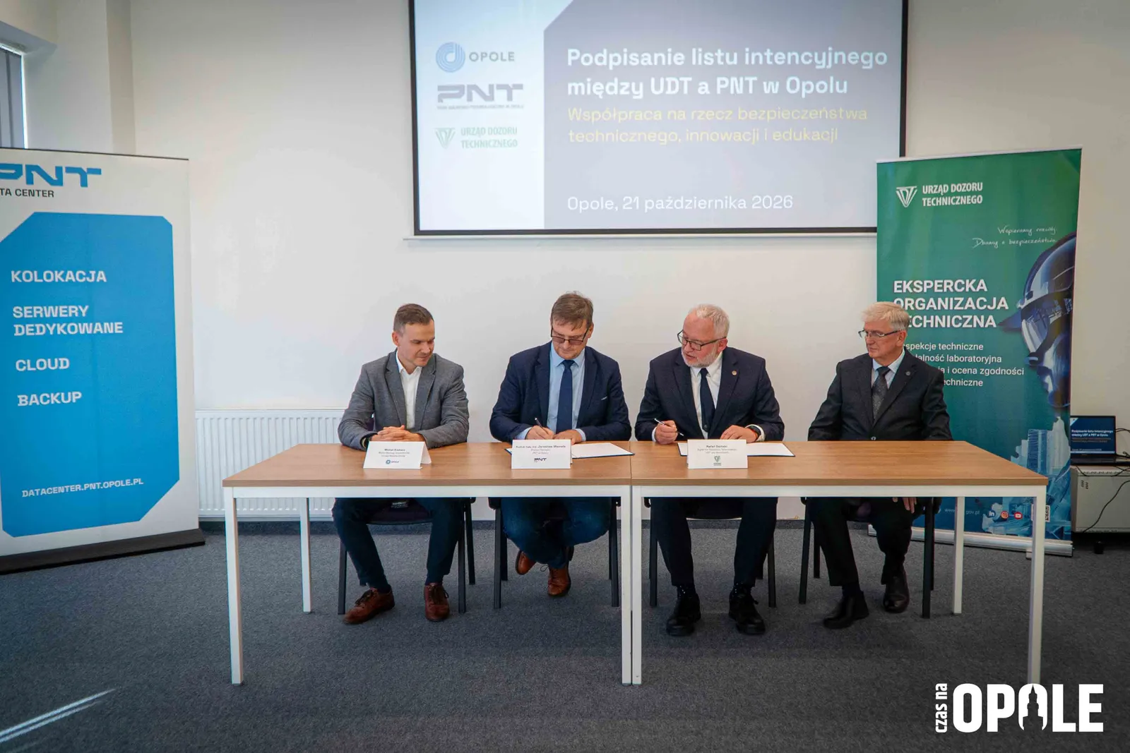 261021 Podpisanie Umowy Udt a Pnt 1 15